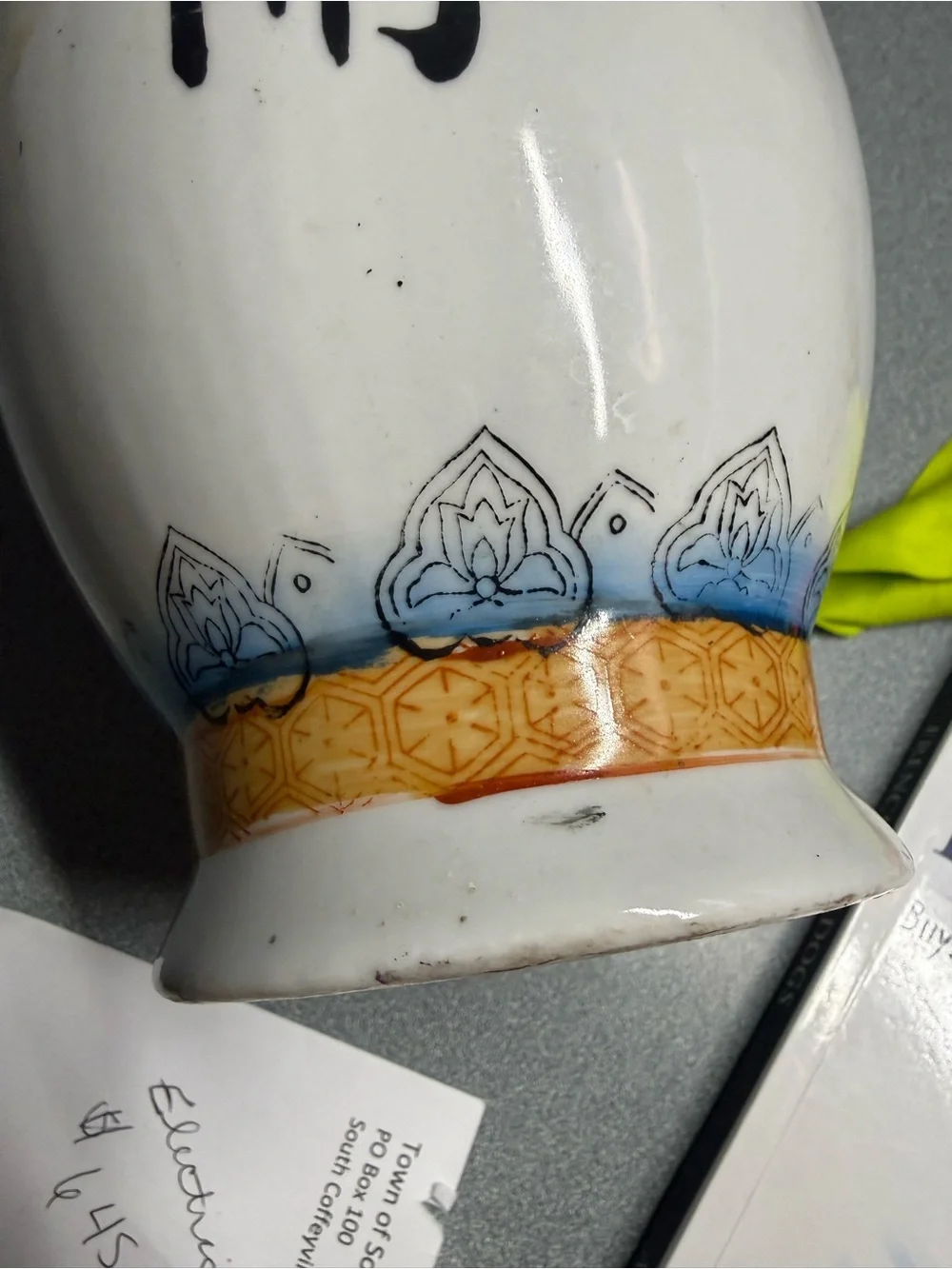 N/A elegant porcelain
